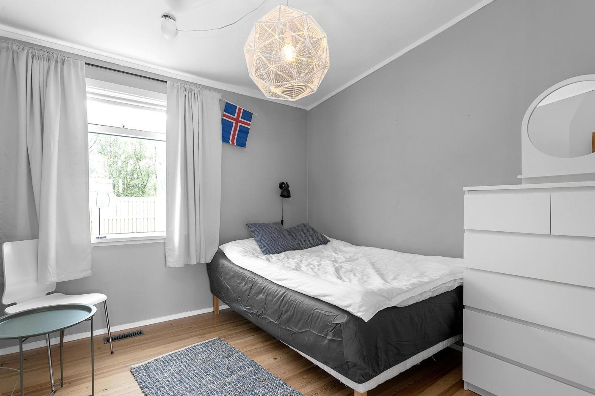 House - Villa With Garden And Hot Tub, 2 Min From Reykjavik Garthabaer Eksteriør billede